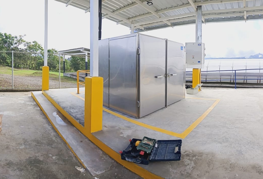 Ilustración conceptual de un sistema de secado solar controlado